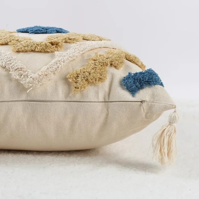 Hand-Embroidered Style Pillowcase - Image 4